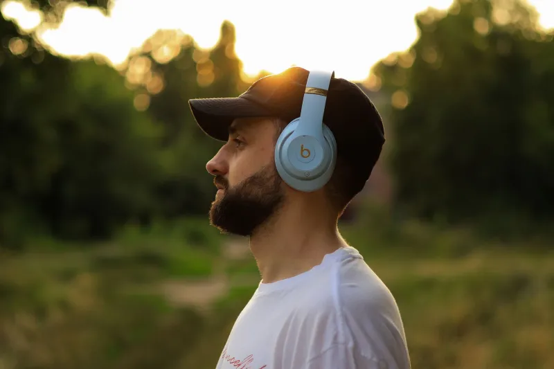 Why Your Commute Hits Different When the Singer Doesn't Speak Your Language